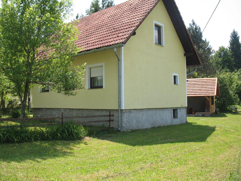 Holiday Home Lana Saborsko Bilik gambar