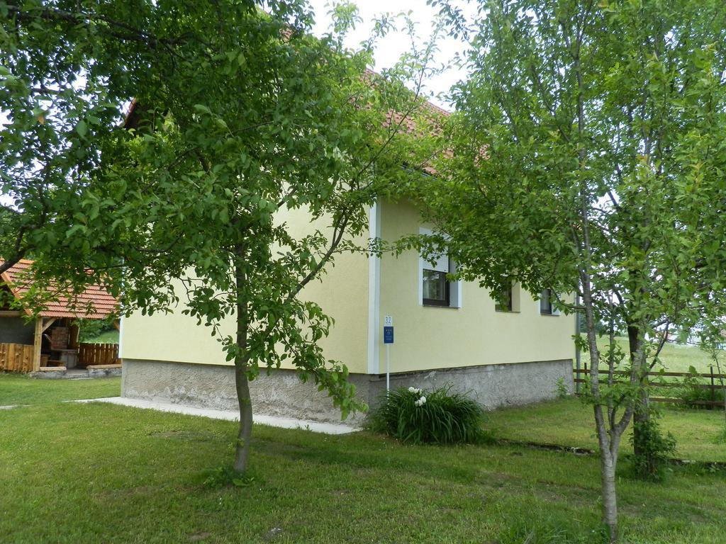 Holiday Home Lana Saborsko Bilik gambar