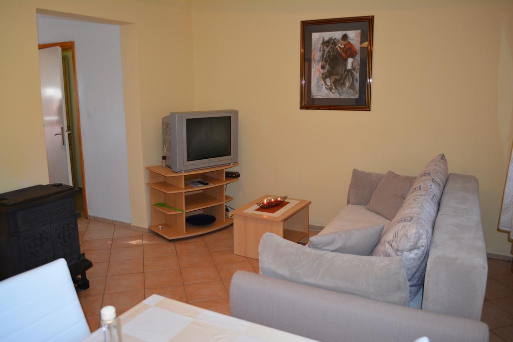 Holiday Home Lana Saborsko Luaran gambar