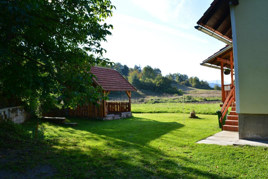Holiday Home Lana Saborsko Luaran gambar