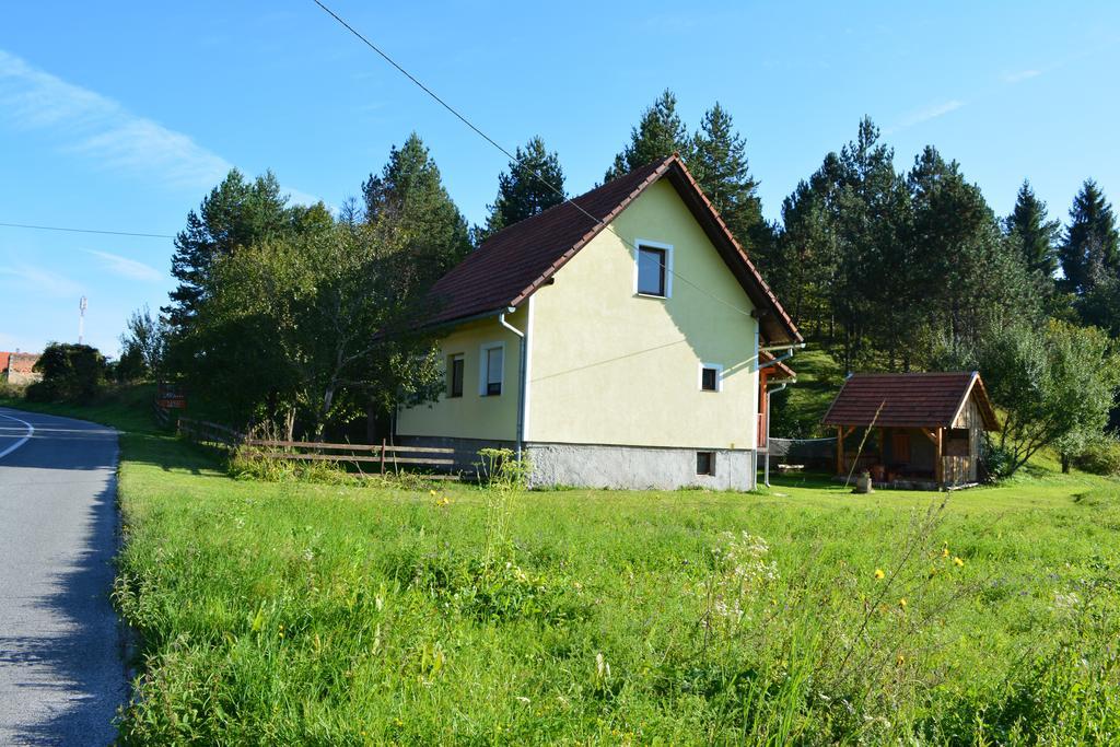 Holiday Home Lana Saborsko Luaran gambar