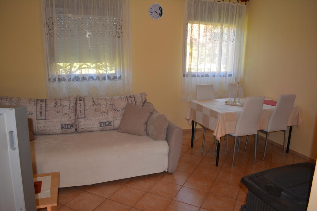 Holiday Home Lana Saborsko Luaran gambar